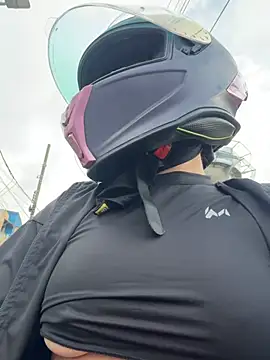 AlannaEvons live sex cam