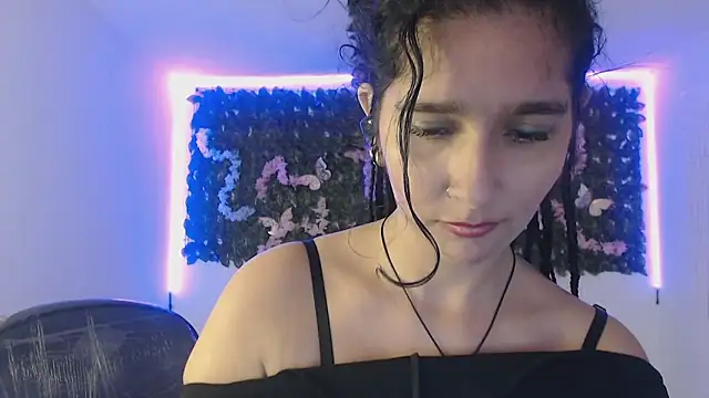 pamela_cherry_11's cam snapshot