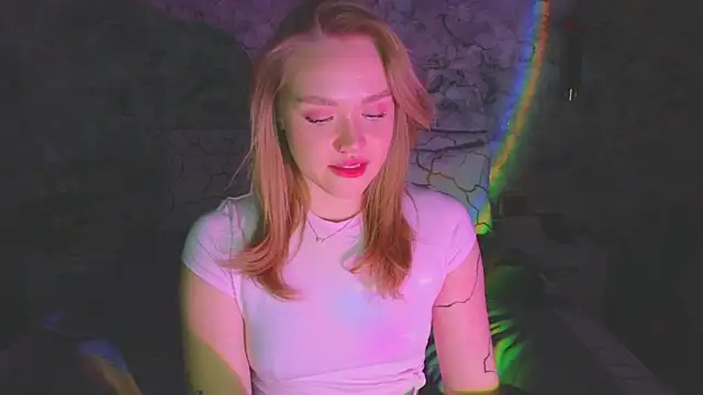 Aurora_Golden1's cam snapshot