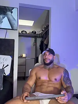 Andrew_Johnnson live sex cam