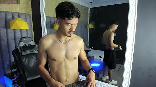 NicolaiKarav's cam snapshot