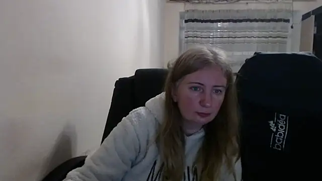 PeterAndJen's cam snapshot