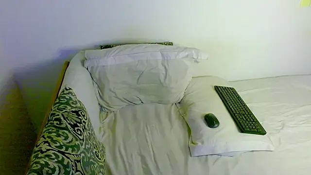 samanta_r_'s cam snapshot