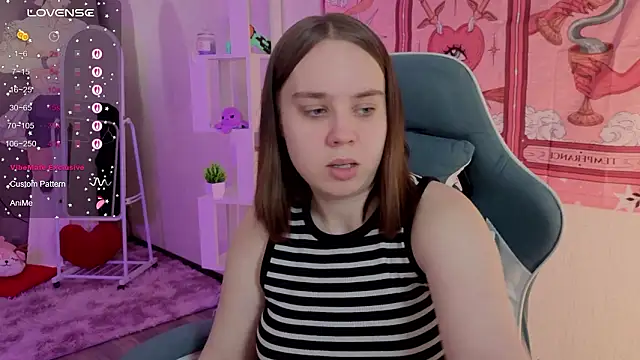 lunalyna's cam snapshot