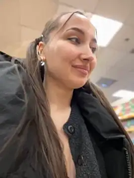 ICrazyOneIRL's cam snapshot