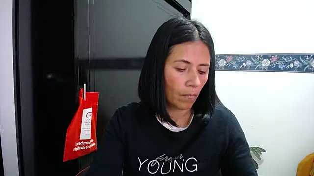 sharoon_cheerry's cam snapshot