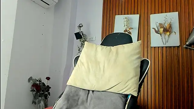 Evaa_18's cam snapshot