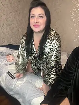 Lubovnikii live sex cam