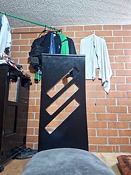 Isabelking1207 live sex cam