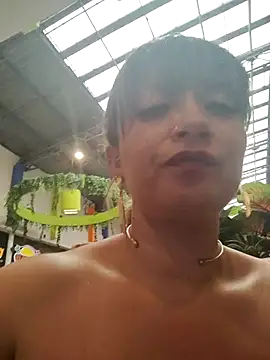 tata_sanz_'s cam snapshot