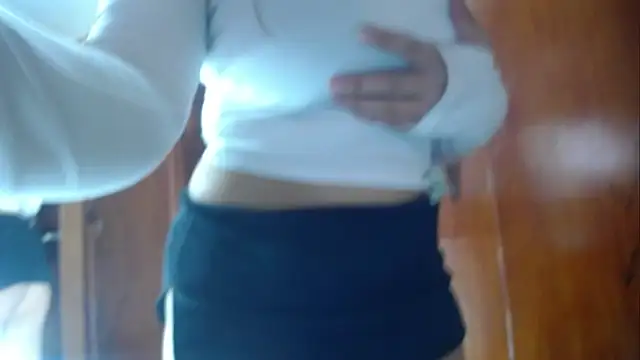 miss_lilieth's cam snapshot