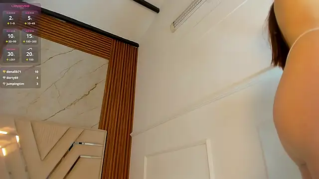 Emmapeetite live sex cam