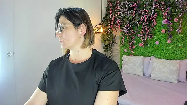 SarahDeyvis's cam snapshot