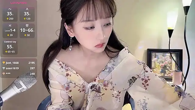 Molly00-'s cam snapshot