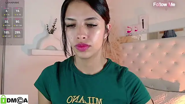 zoe_sexy_latin_19's cam snapshot