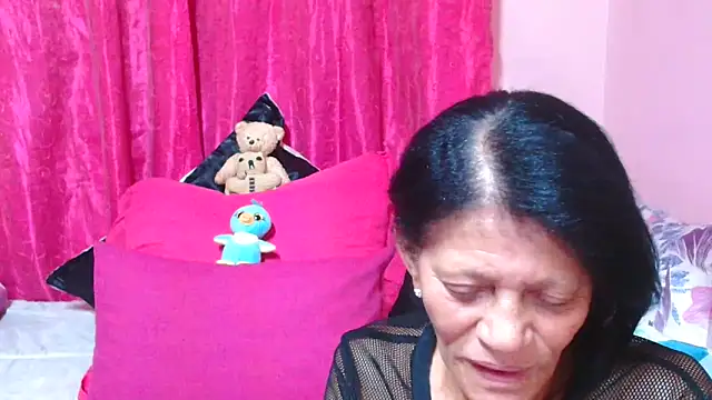 SLUTTYROXY's cam snapshot