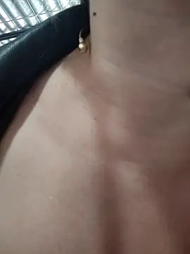 tata_sanz_ live sex cam