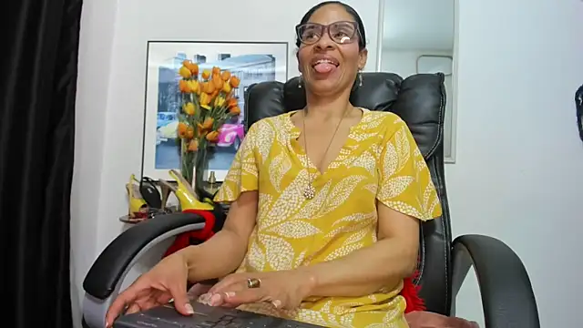 Aries_Mature's cam snapshot