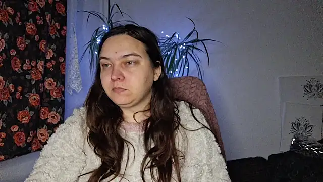 Cyndee_Winter's cam snapshot