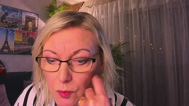 vanessa_chat's cam snapshot