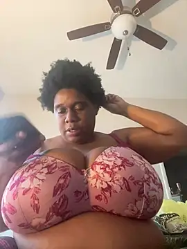 bigmama_deshayyy's cam snapshot