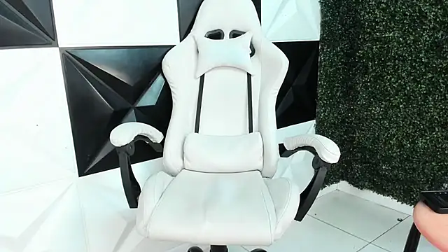 ManSant's cam snapshot