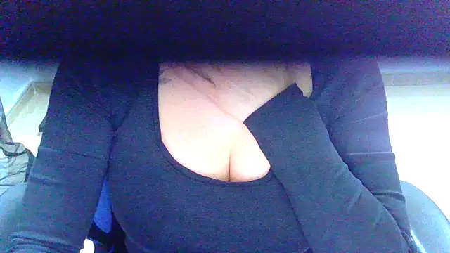 LARACRUZ30's cam snapshot