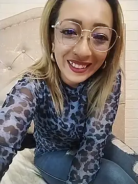 DanaMontana live sex cam