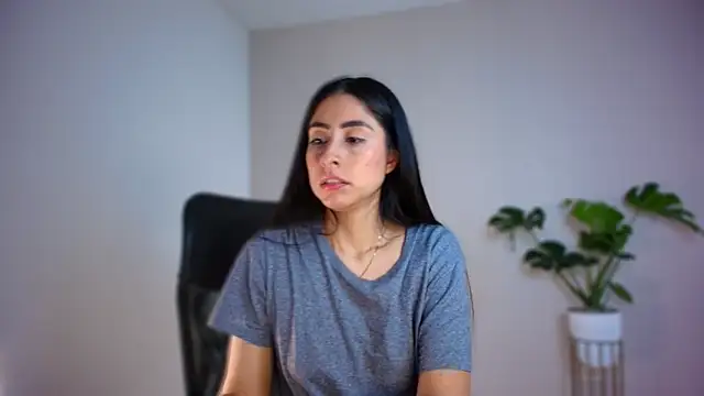 auroracaruso11's cam snapshot