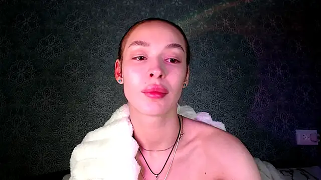 Daphne_Darkthorn's cam snapshot