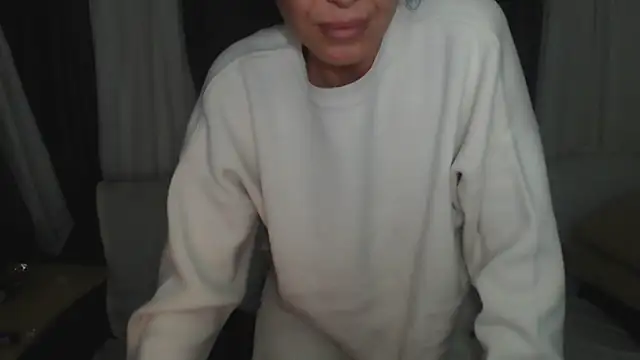 CloveLove's cam snapshot