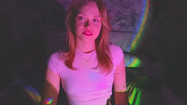 Aurora_Golden1's cam snapshot