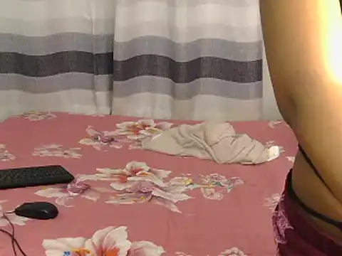 Hotytoty26's cam snapshot