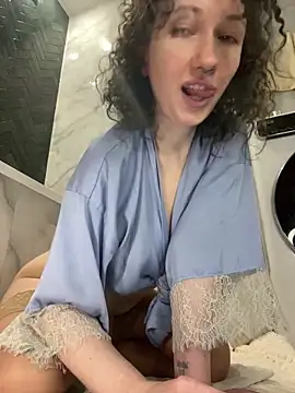 Kitty_Kisss's cam snapshot