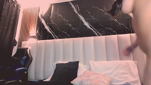 Lizz39's cam snapshot