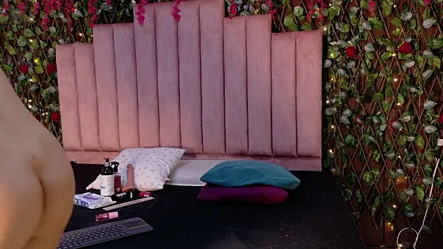 MiaJanss's cam snapshot