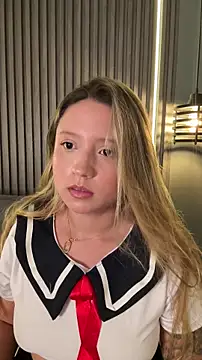 MiaPetit_'s cam snapshot