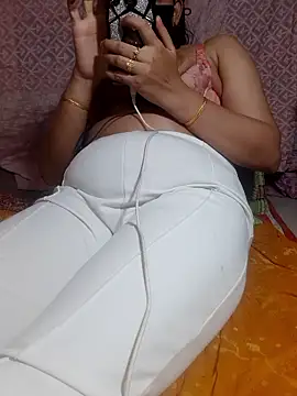 HotGirl23231's cam snapshot