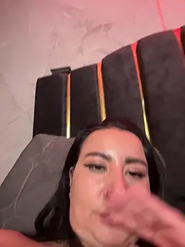 Abril_Luv's cam snapshot