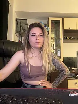 Rania_Stitch's cam snapshot