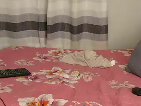 Hotytoty26's cam snapshot