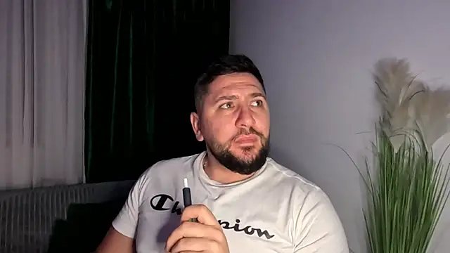 Gold_Alpha_Boy live sex cam