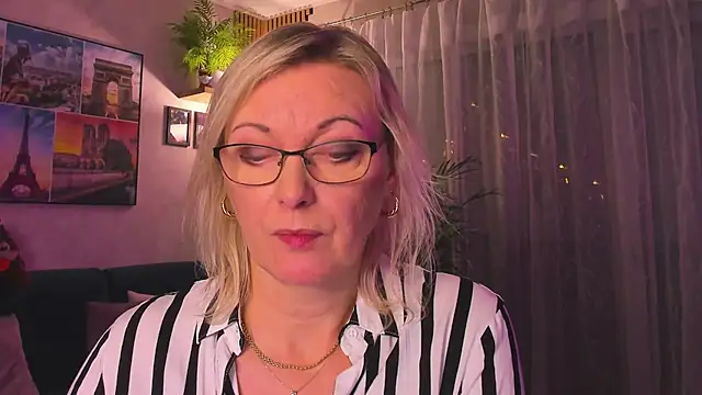 vanessa_chat's cam snapshot