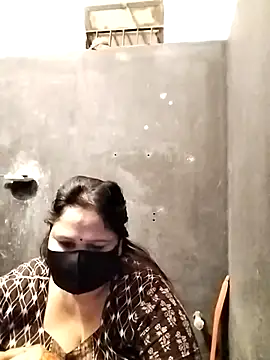 Tishani live sex cam