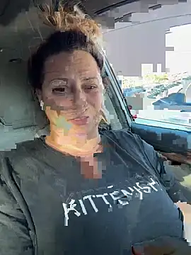 Hotslut187's cam snapshot