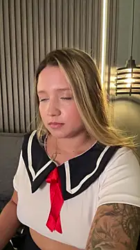 MiaPetit_ live sex cam