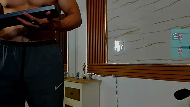 ChoreyTaiylor live sex cam