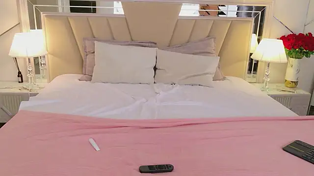 MeganMour's cam snapshot