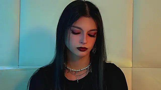 BeverlyMost's cam snapshot