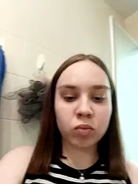 lunalyna's cam snapshot